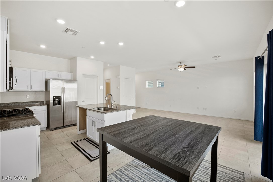 410 Canary Song Drive Property Photo 8