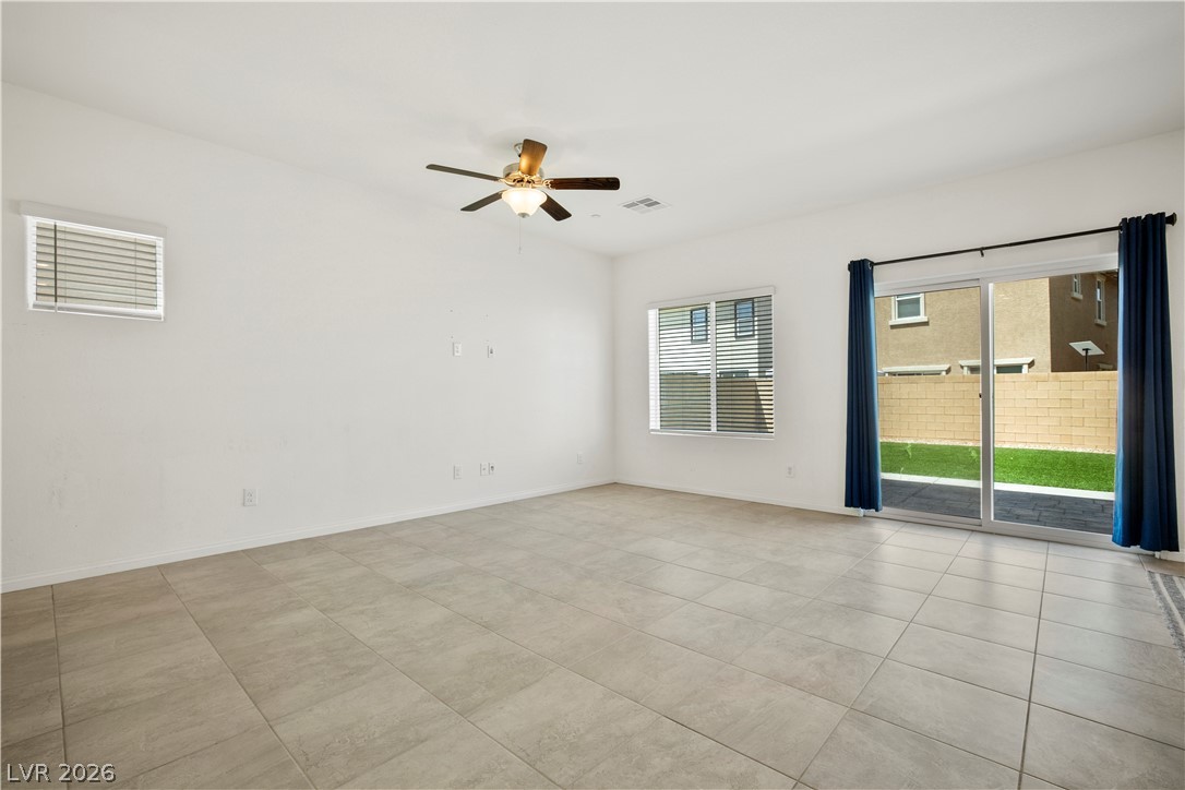 410 Canary Song Drive Property Photo 14
