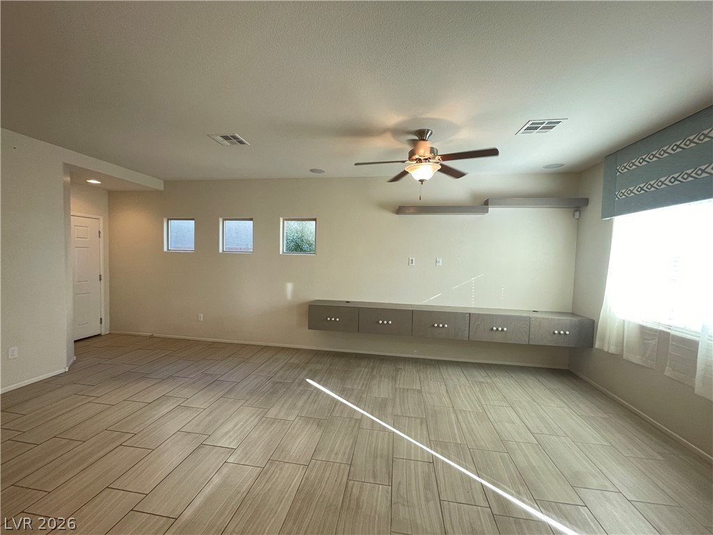 8929 Hull Bay Avenue Property Photo 12