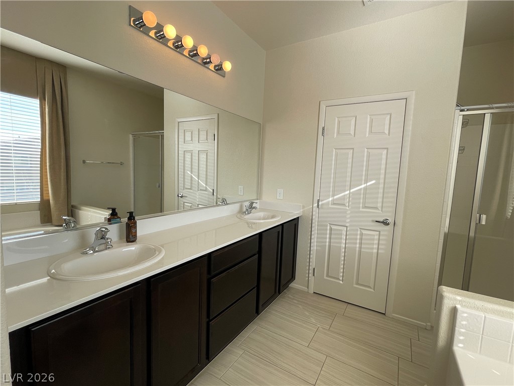 8929 Hull Bay Avenue Property Photo 20