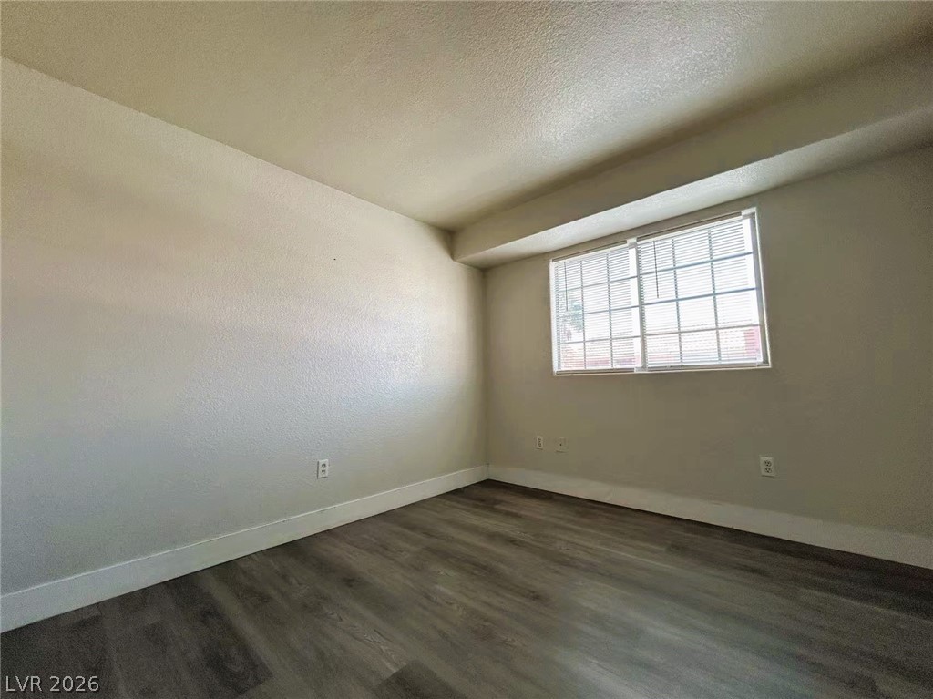 4730 East Craig Road 2094 Property Photo 15