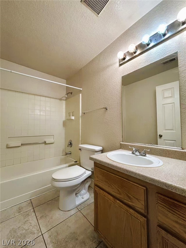 4730 East Craig Road 2094 Property Photo 17