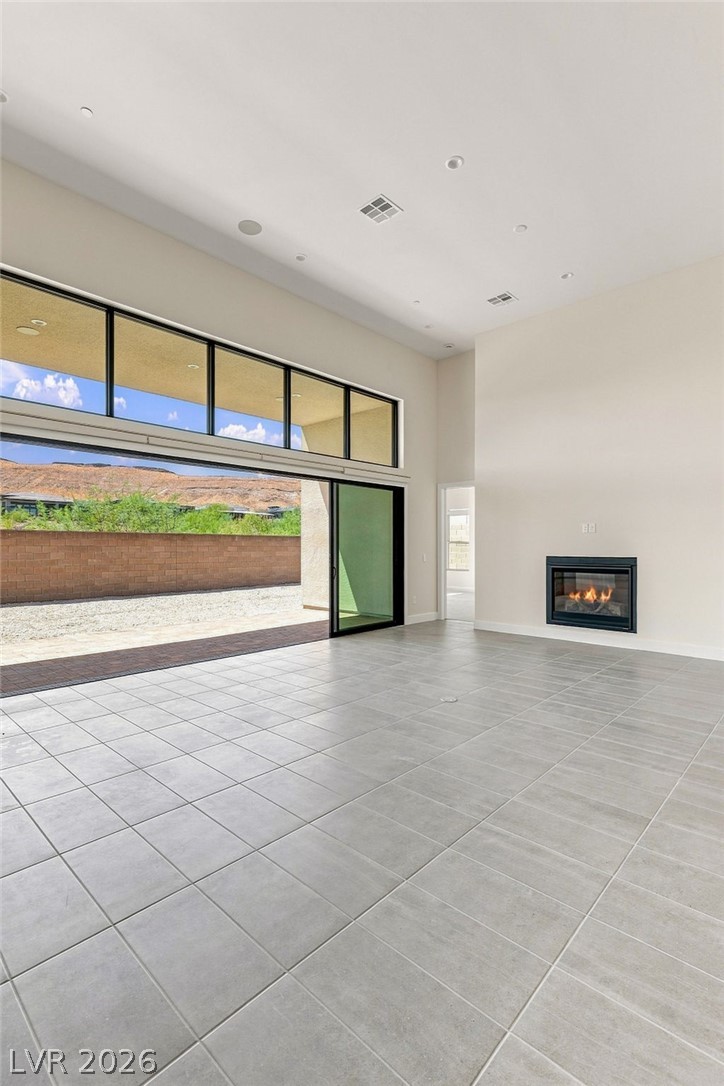 10865 Agate Cliffs Avenue Property Photo 11