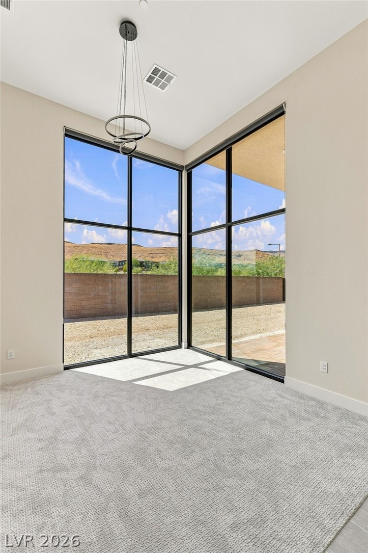 10865 Agate Cliffs Avenue Property Photo 14