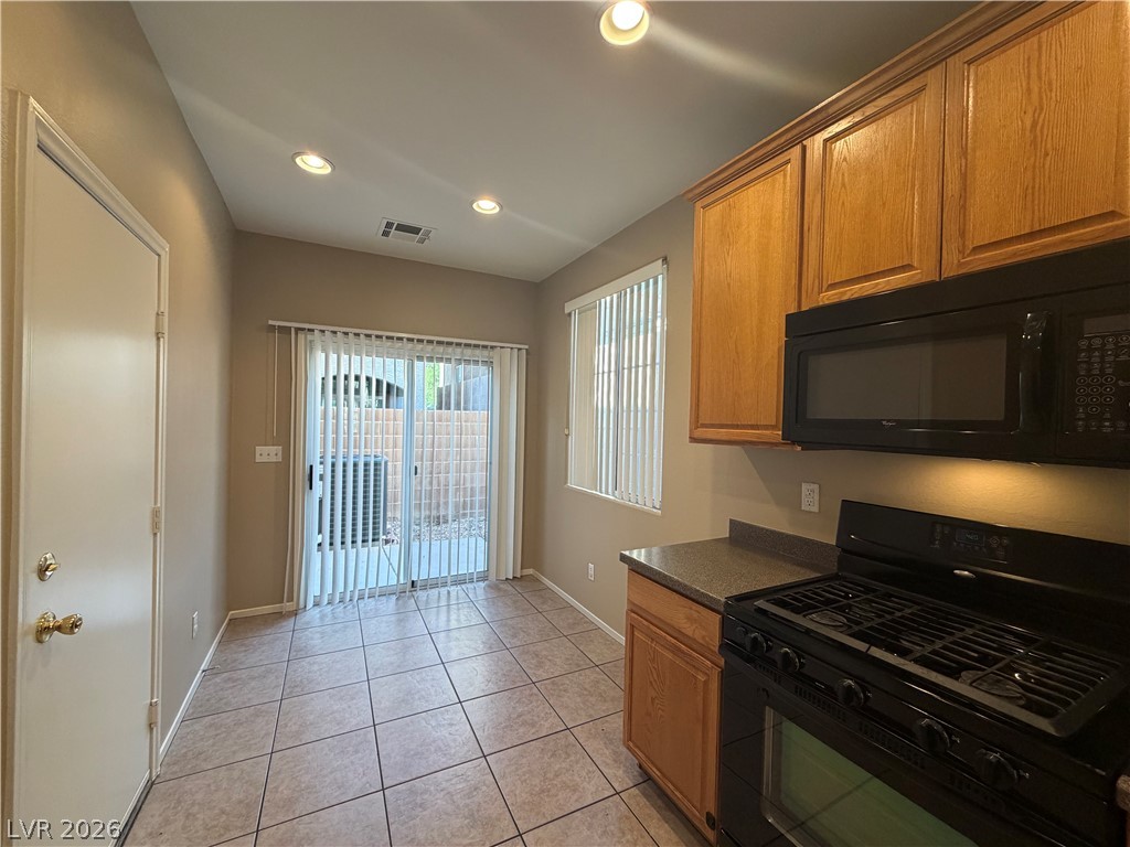 9754 Beach Rose Court Property Photo 6