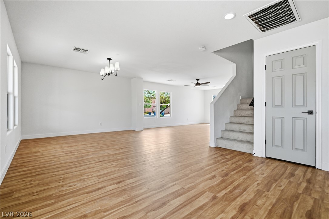 5044 Wild Buffalo Avenue Property Photo 13