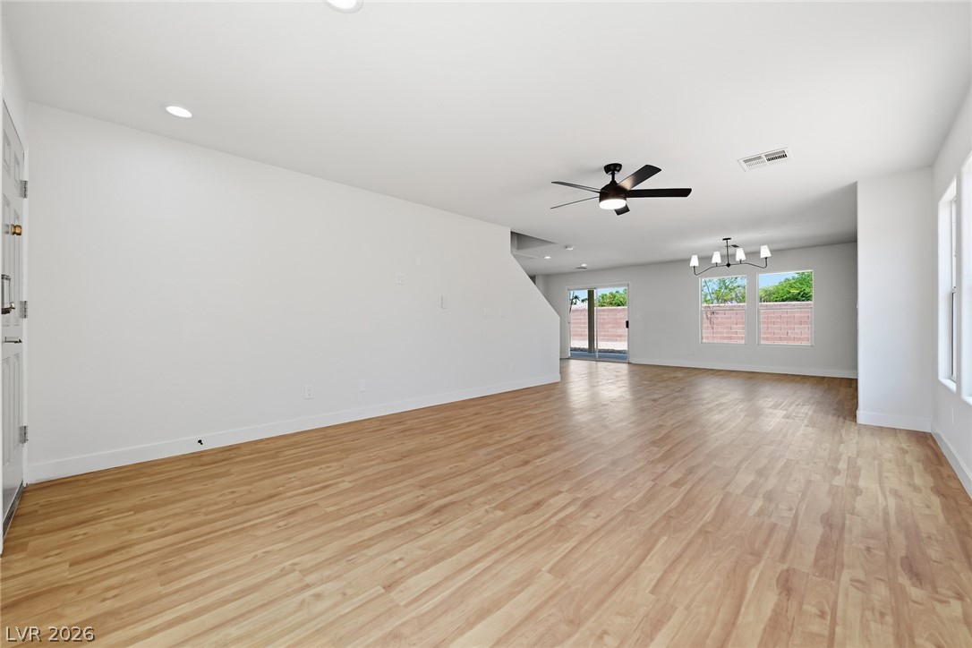 5044 Wild Buffalo Avenue Property Photo 16