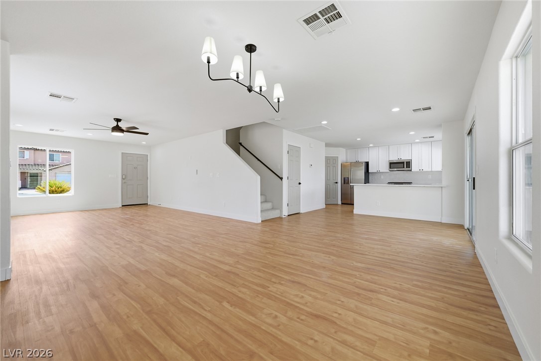 5044 Wild Buffalo Avenue Property Photo 17