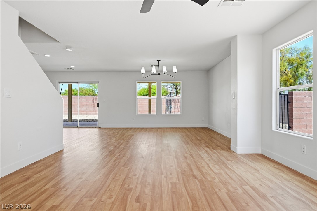 5044 Wild Buffalo Avenue Property Photo 20