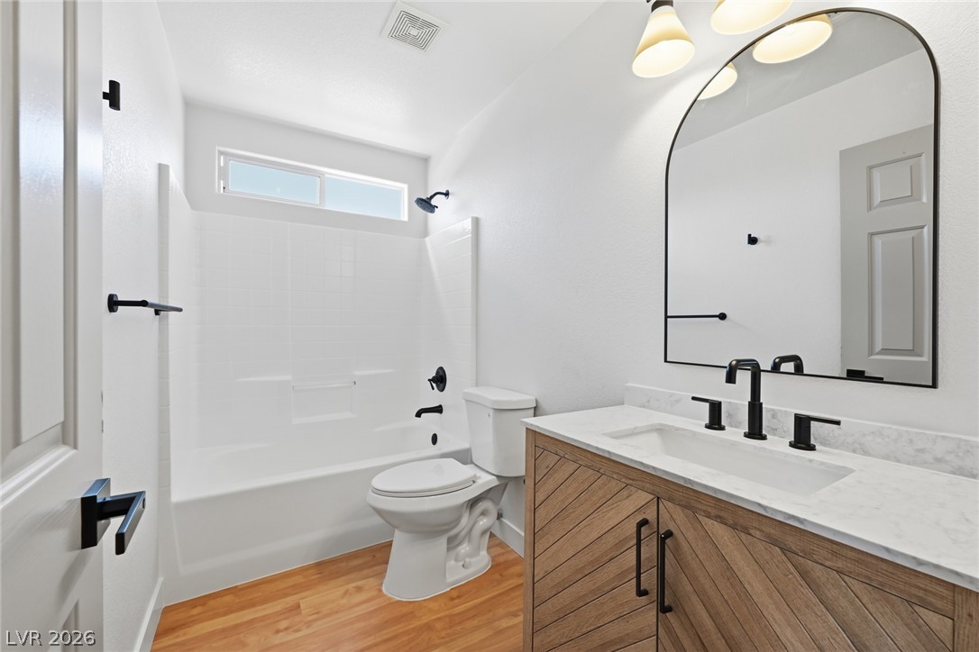 5044 Wild Buffalo Avenue Property Photo 38