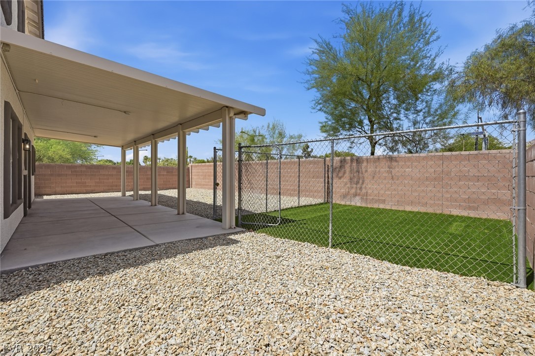 5044 Wild Buffalo Avenue Property Photo 47