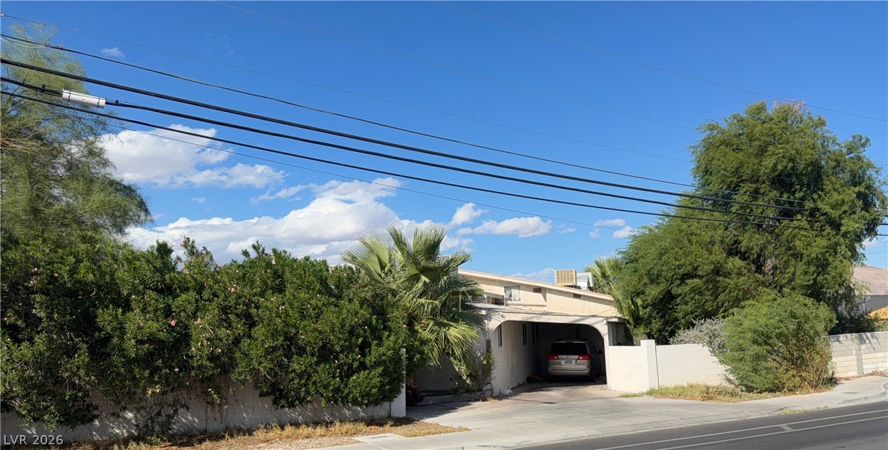4624 East Desert Inn Road Property Photo 6