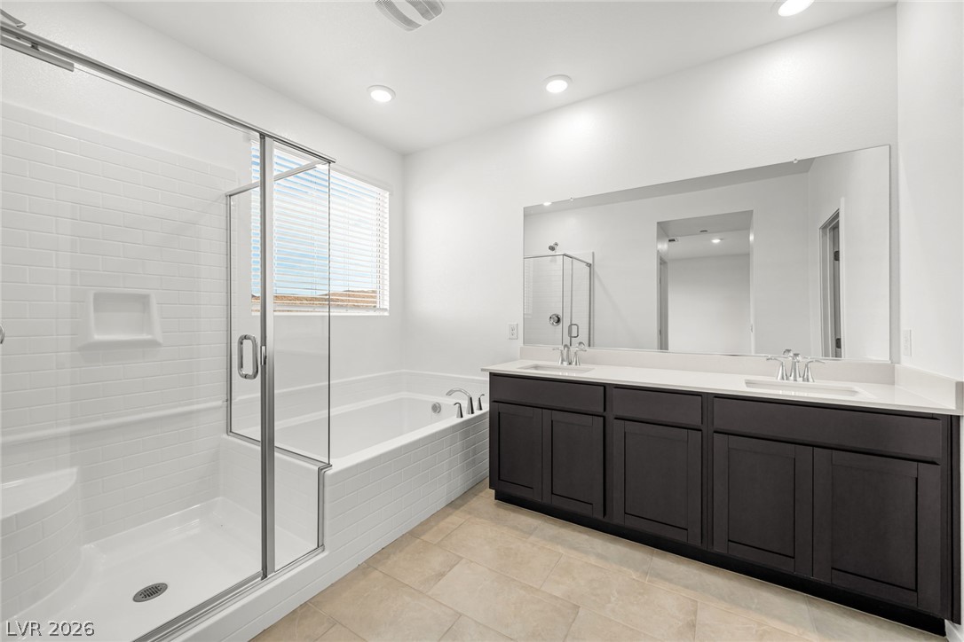 1514 Capri Cascades Court Property Photo 24
