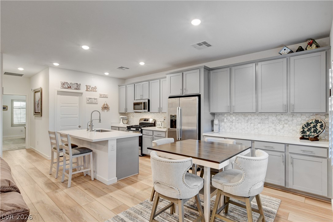 384 Aravalli Crest Street Property Photo 3