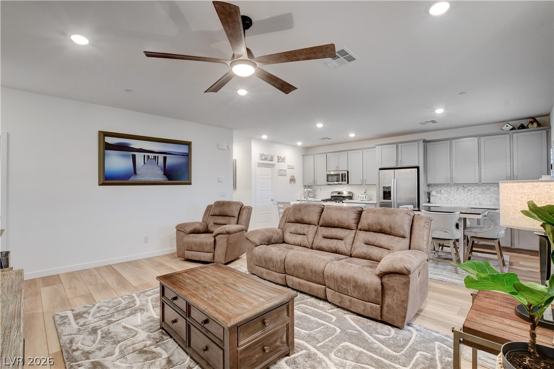 384 Aravalli Crest Street Property Photo 17