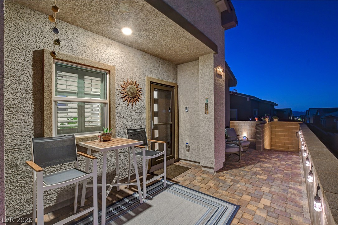 384 Aravalli Crest Street Property Photo 21
