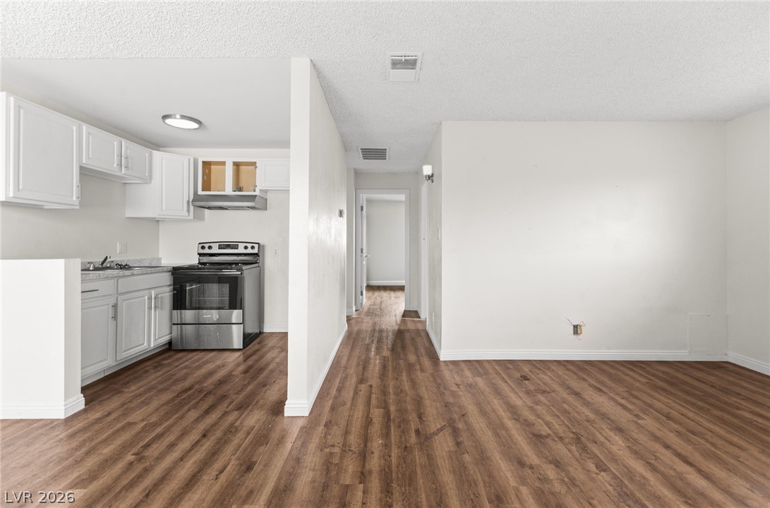 304 Orland Street 41 Property Photo 6
