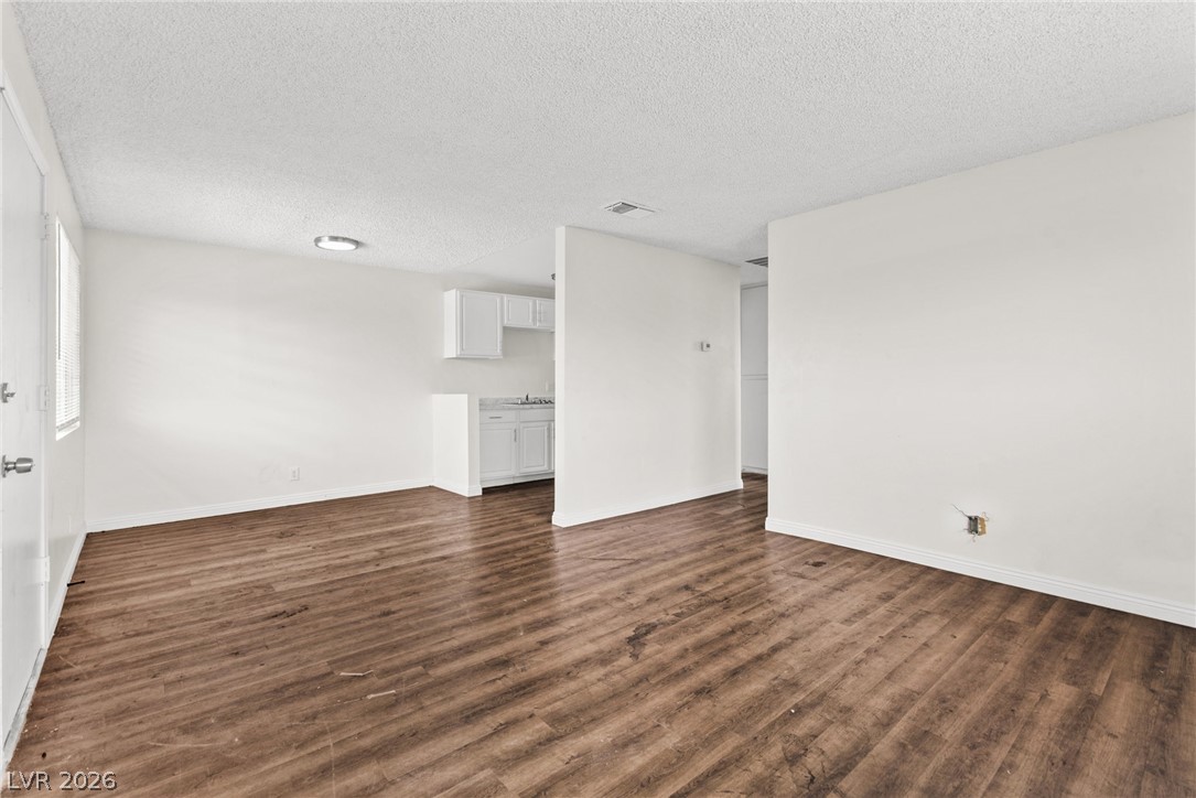 304 Orland Street 41 Property Photo 8