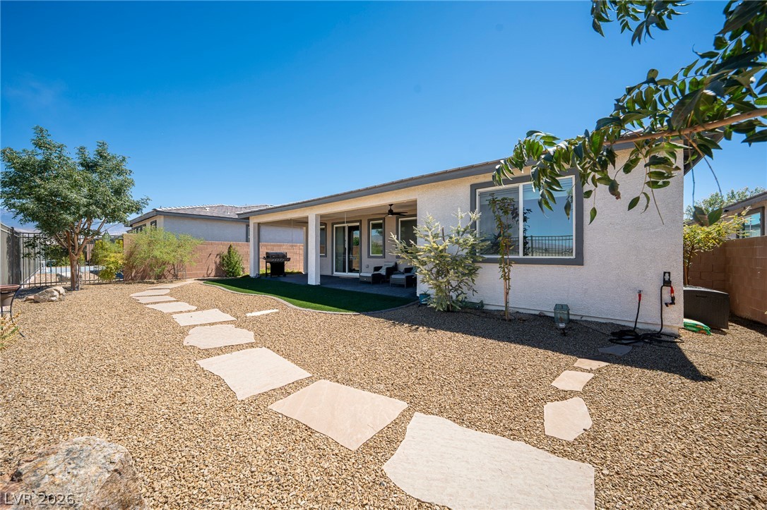 4592 East Clear Meadow Avenue Property Photo 11