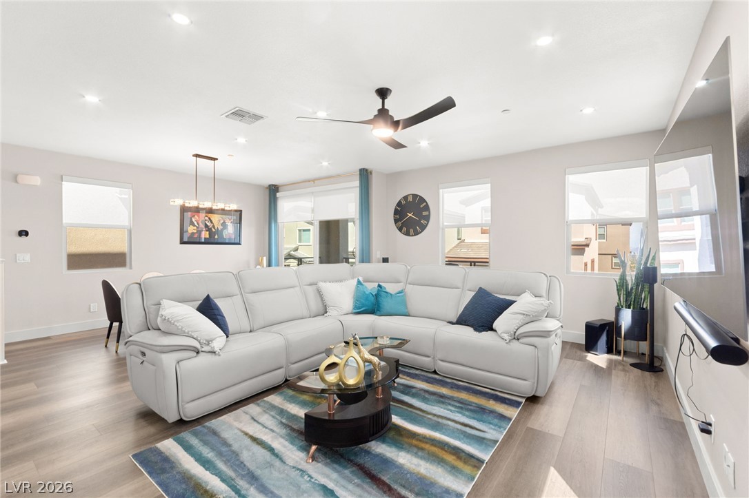 1424 Nocturnal Flight Street Property Photo 19
