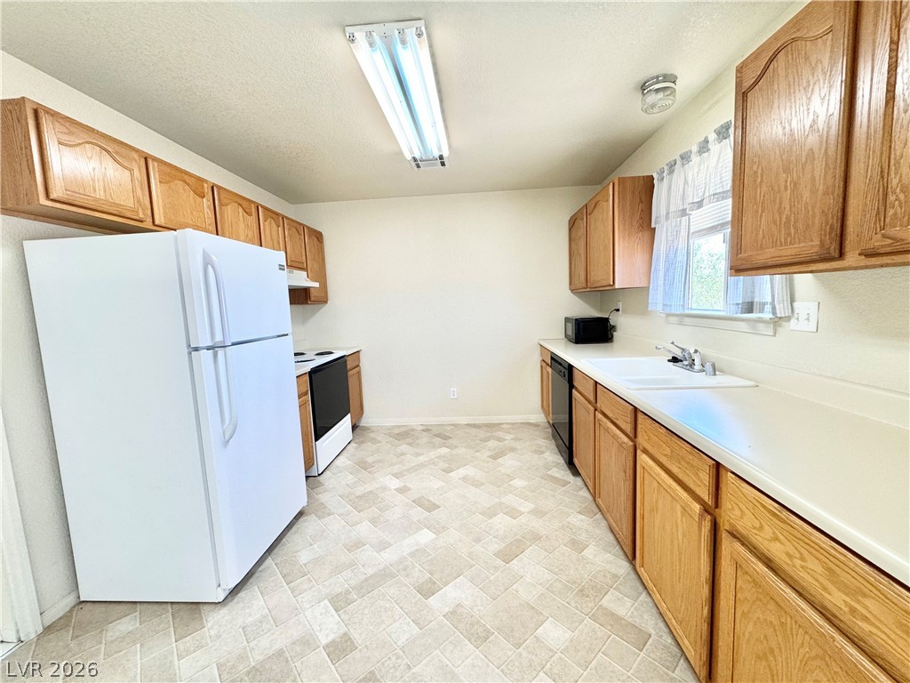 1040 Marne Court C Property Photo 3