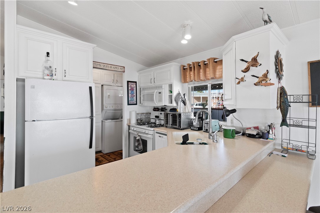 1655 Granada Street Property Photo 13