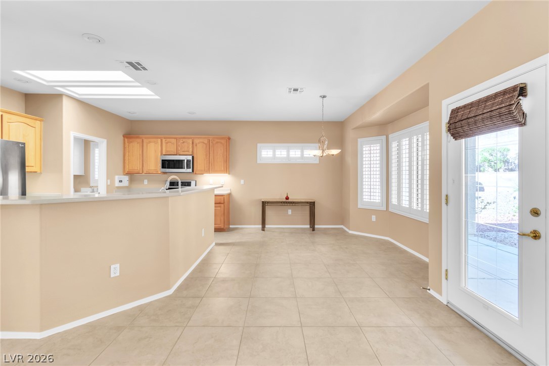 1668 Sebring Hills Drive Property Photo 14