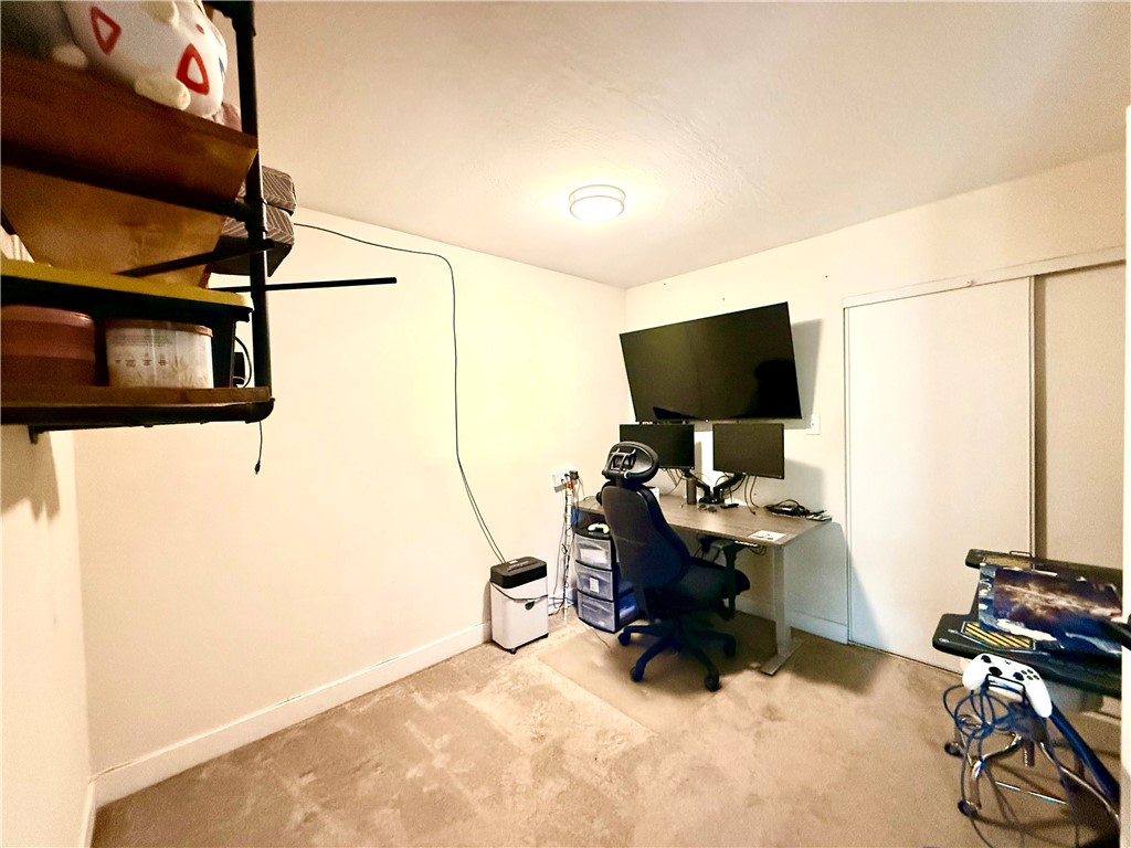 1101 Tamerack Avenue Property Photo 4