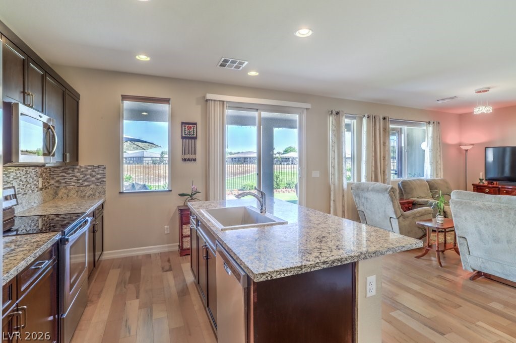 4763 East Beacon Ridge Drive Property Photo 6