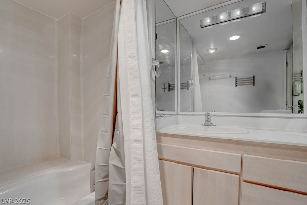 3111 Bel Air Drive 3a Property Photo 23