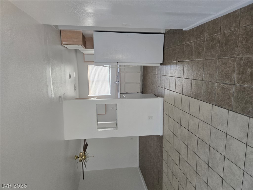1662 North Lamont Street 102 Property Photo 3