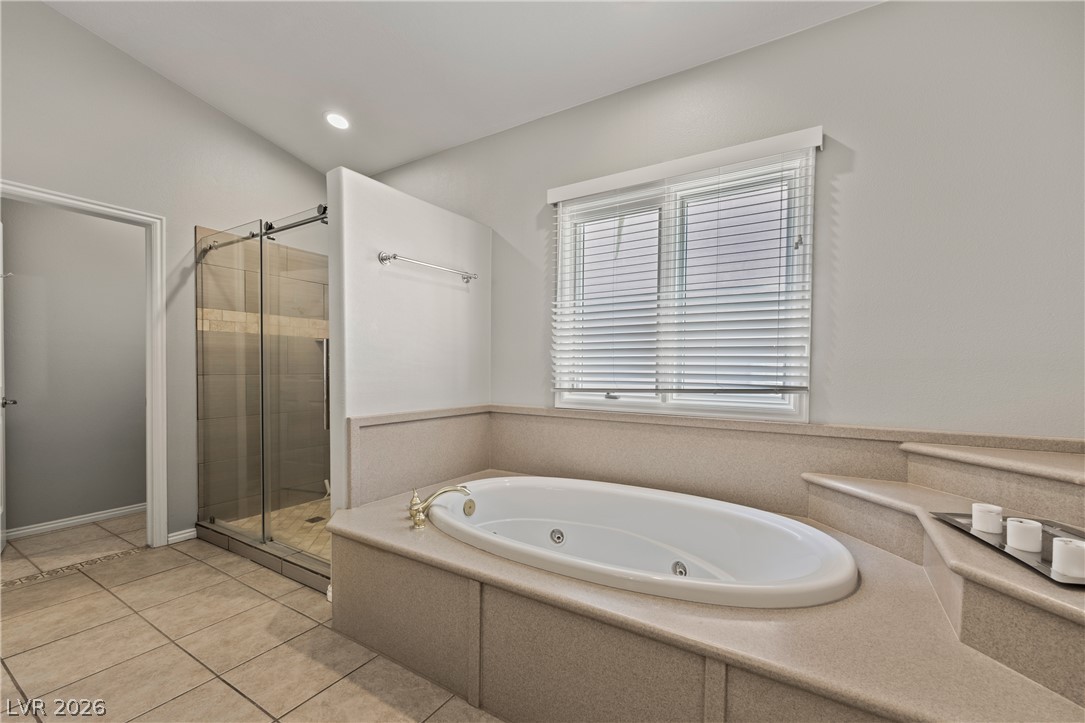 744 Pinnacle Court Property Photo 12