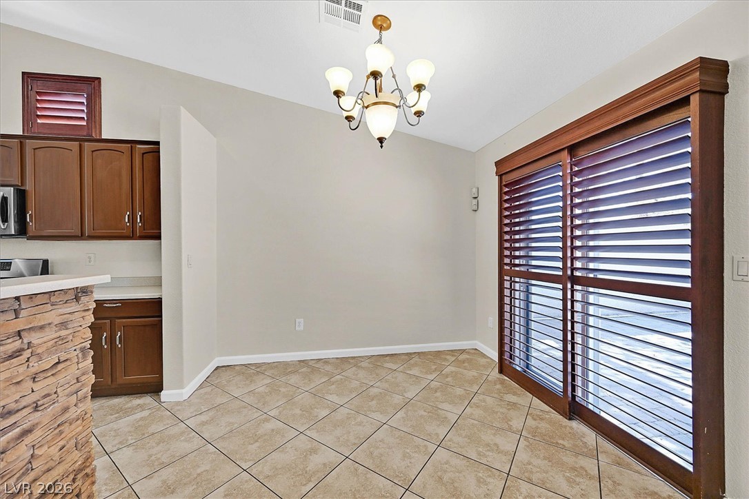 5840 Coconut Creek Street Property Photo 10