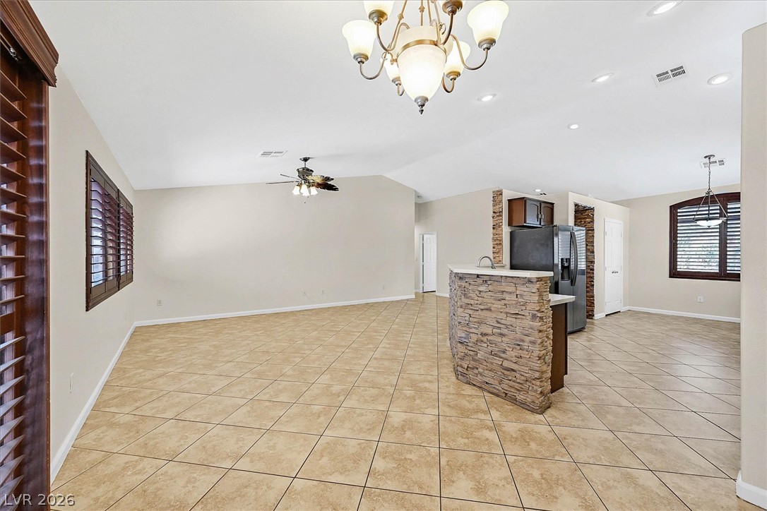 5840 Coconut Creek Street Property Photo 11