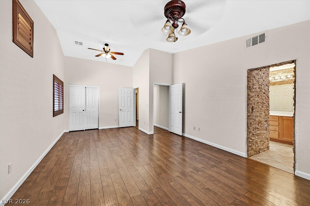 5840 Coconut Creek Street Property Photo 13