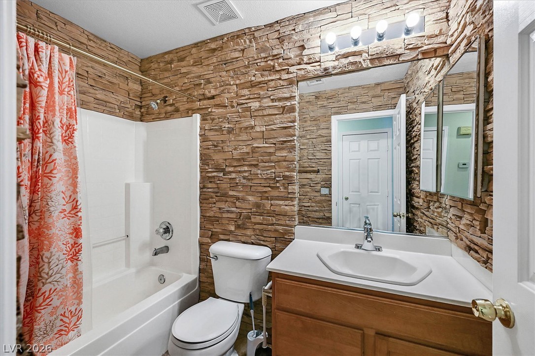5840 Coconut Creek Street Property Photo 17