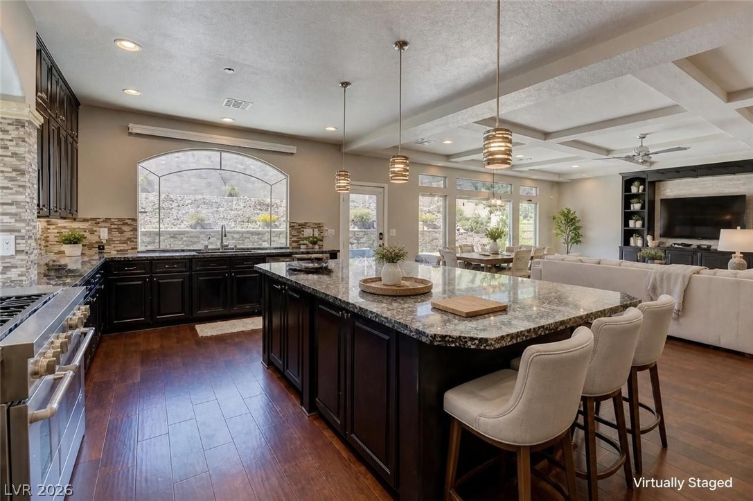 4235 Abernethy Forest Place Property Photo 3