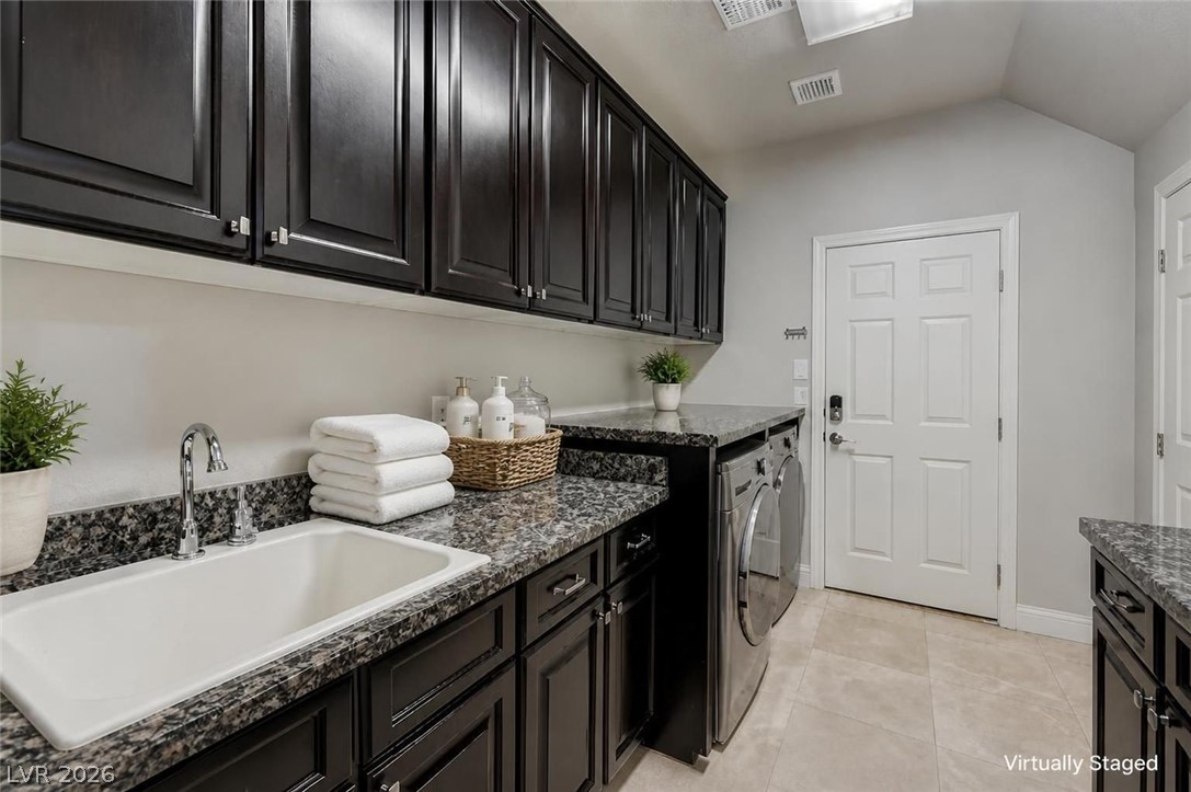 4235 Abernethy Forest Place Property Photo 11