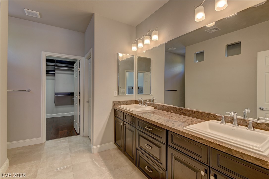 4235 Abernethy Forest Place Property Photo 16