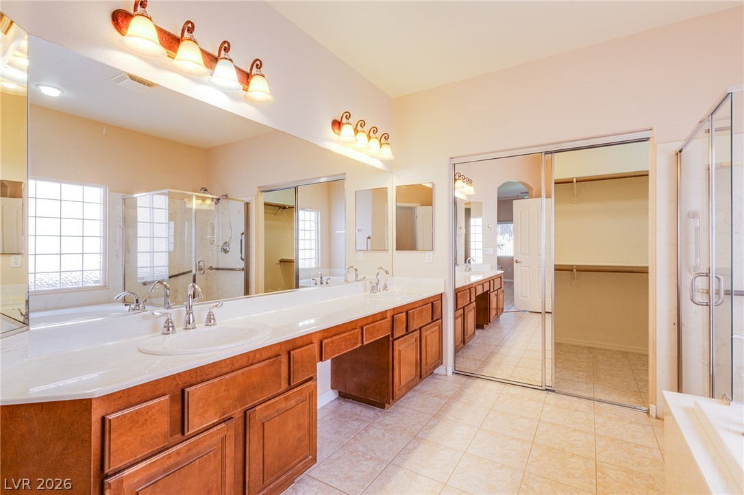 11540 Cannon Falls Avenue Property Photo 37