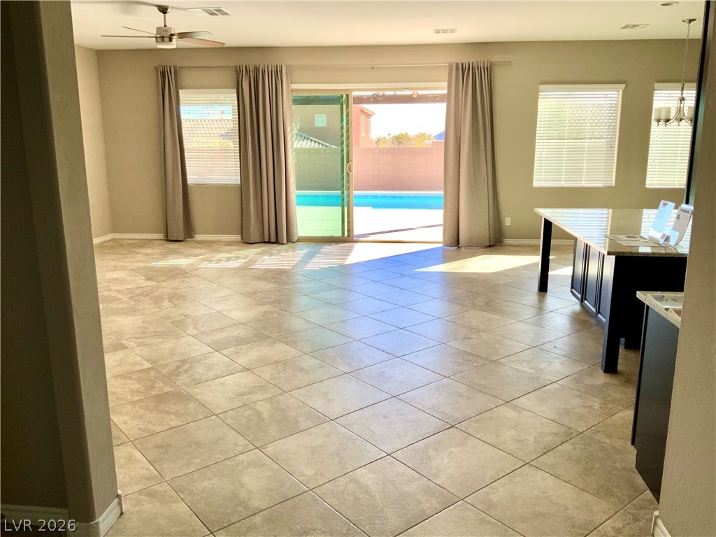 9767 Mosaic Canyon Court Property Photo 10