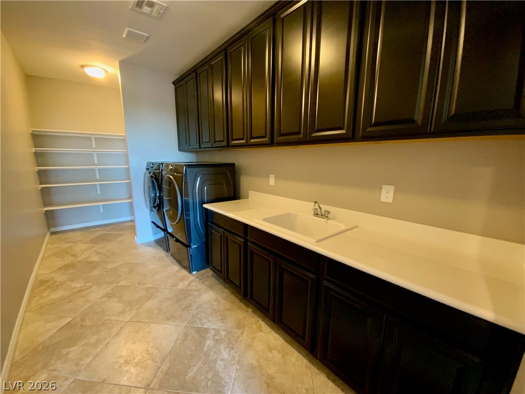9767 Mosaic Canyon Court Property Photo 28