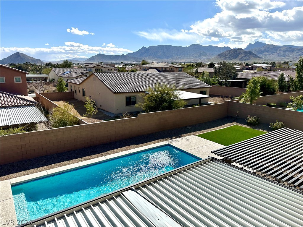 9767 Mosaic Canyon Court Property Photo 29
