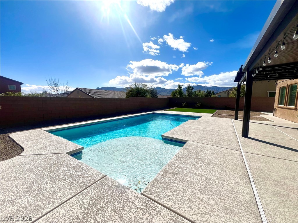 9767 Mosaic Canyon Court Property Photo 34