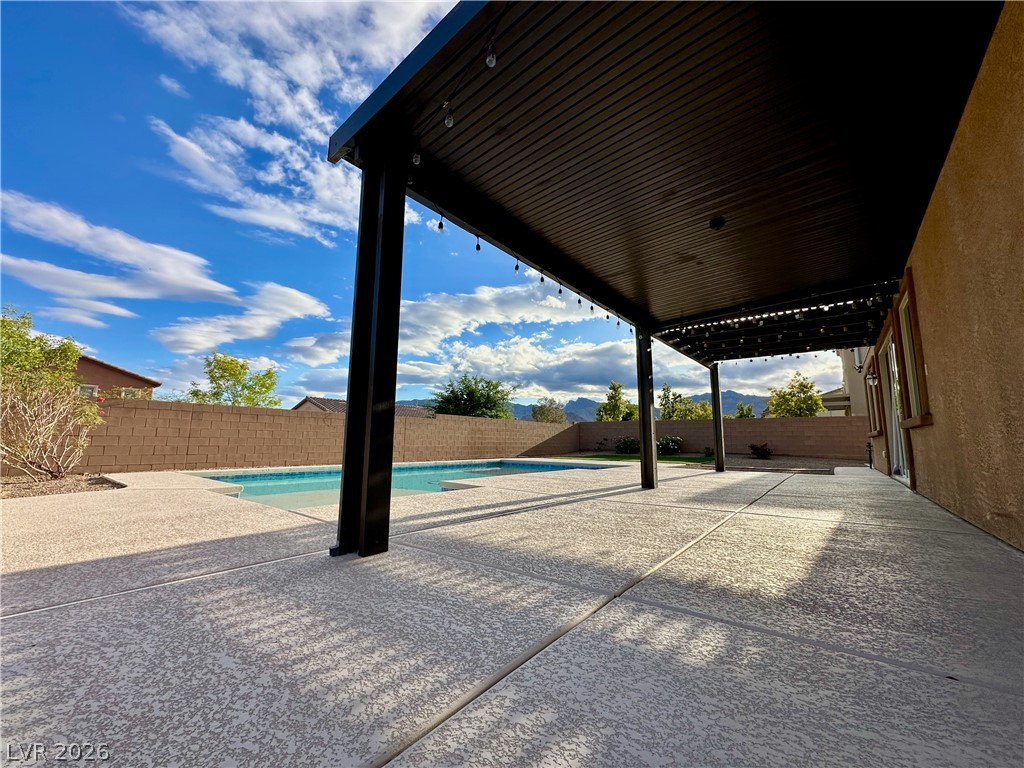9767 Mosaic Canyon Court Property Photo 35