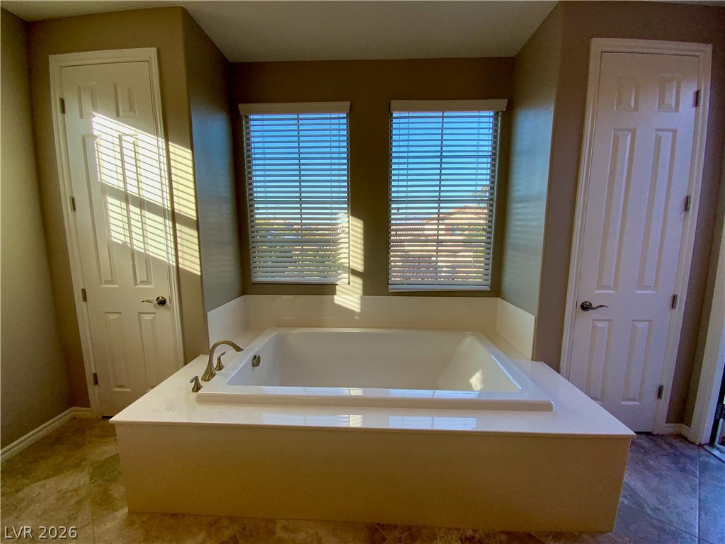9767 Mosaic Canyon Court Property Photo 43