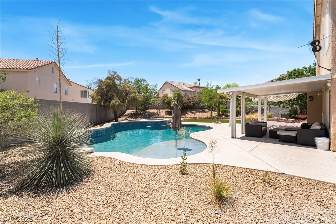 8253 Ruby Mountain Way Property Photo 1