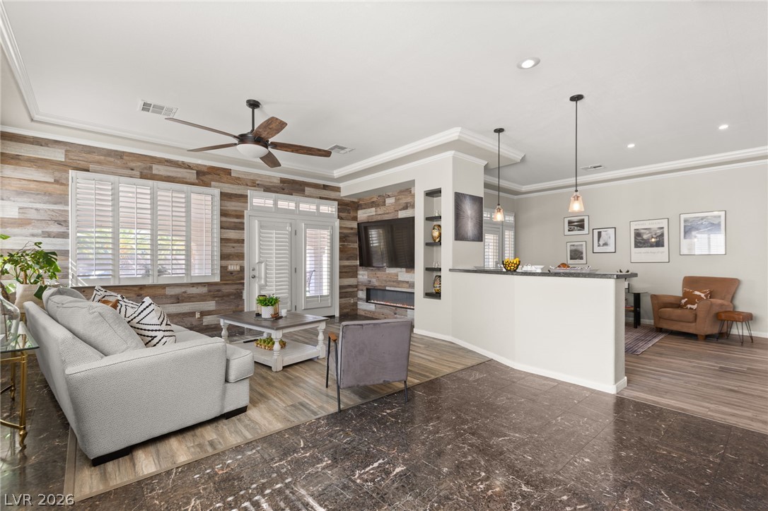 8869 Pheasant Valley Way Property Photo 11
