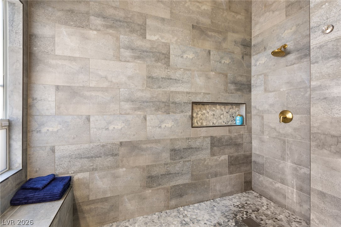 8869 Pheasant Valley Way Property Photo 23