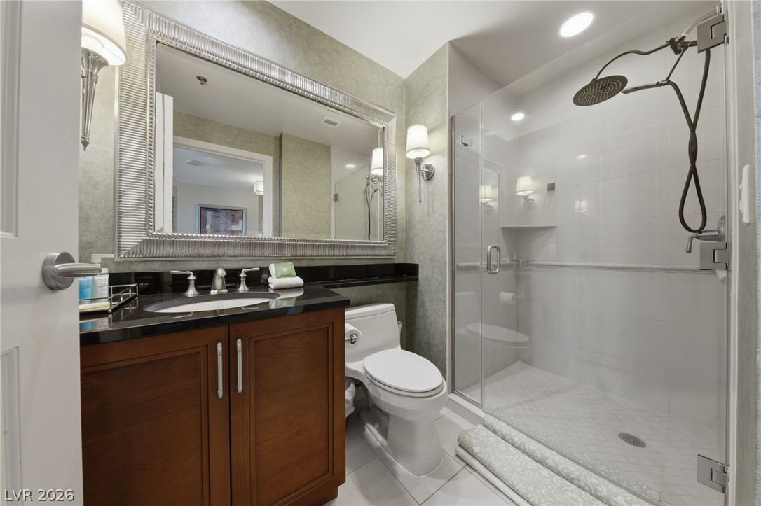 135 East Harmon Avenue 2721 Property Photo 11